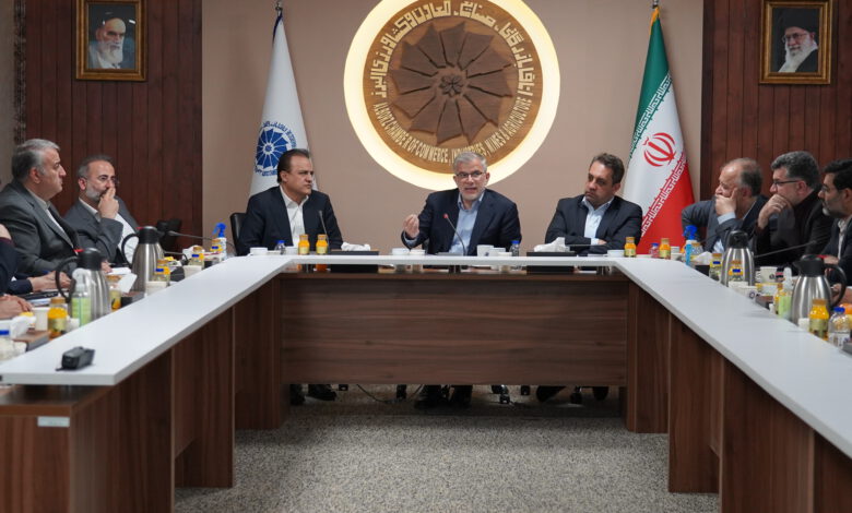 رفع موانع و فعالسازی سرمایههای خرد در اولویت سال ۱۴۰۴